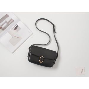 New black shoulder bag handbag kinfolk minimal
